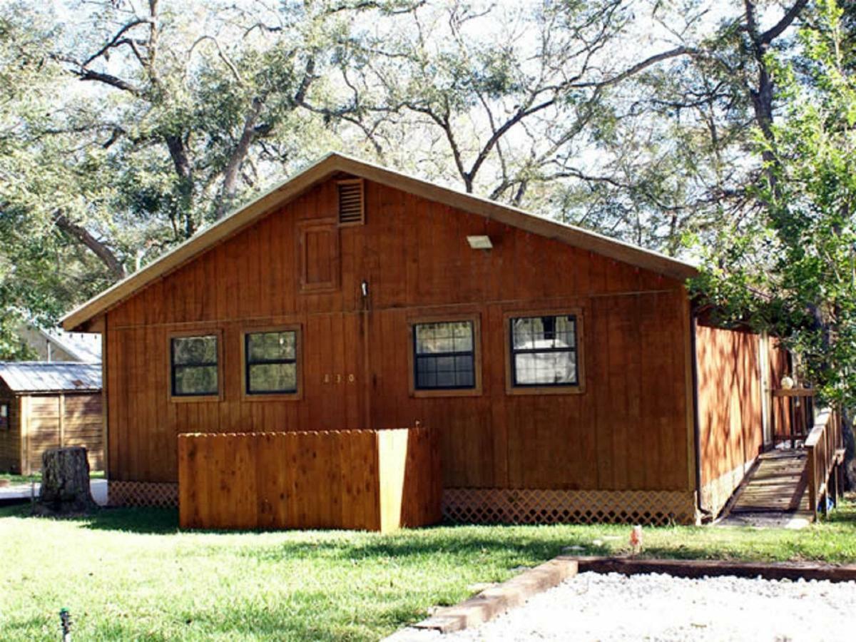 Rio Cancion On The Guadalupe - Cabin #1 Villa Second Crossing Exterior photo